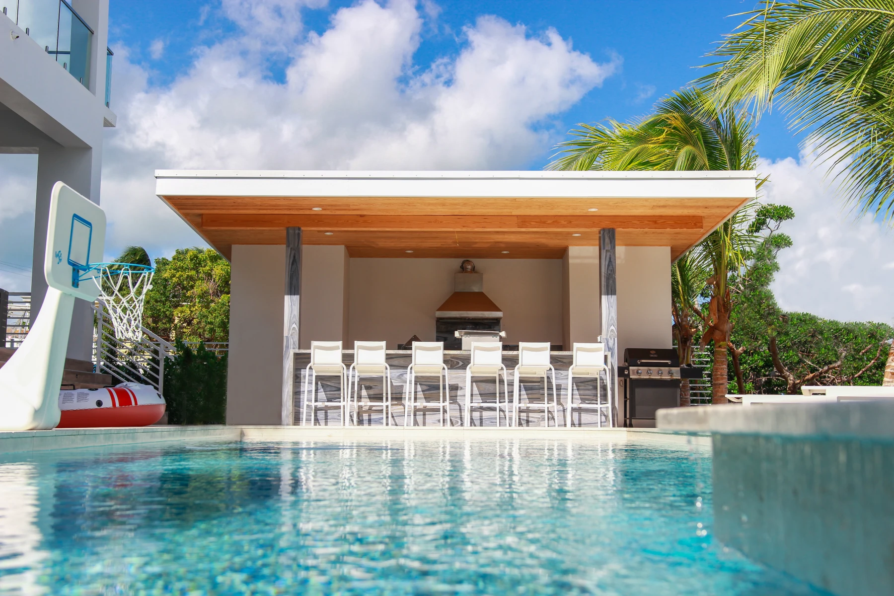 Sombrero Beach Road Residence